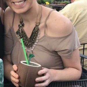 Mikey & Joey Off the Shoulder Top w/ Cap Sleeves in tan/light brown, size small